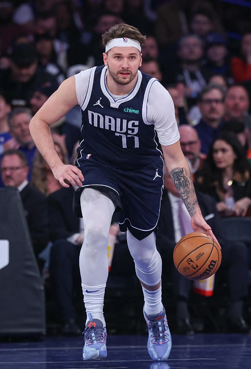 PG游戏- 独行侠进西决的阵容 