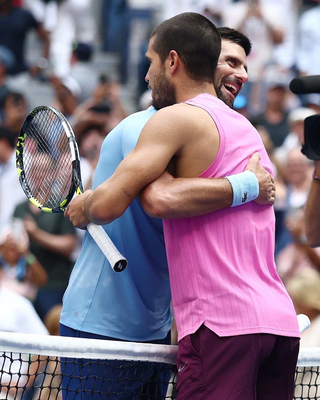 PG游戏-关于德约科维奇在掘金比赛中赛况扑朔迷离，回归赛场引发热议！的信息