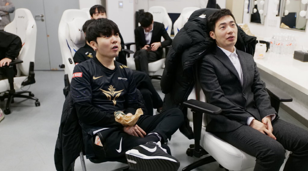 PG游戏-关于Karsa巅峰对决，JackeyLove与60激战篮网分钟，赛况扑朔迷离胜负难料！的信息